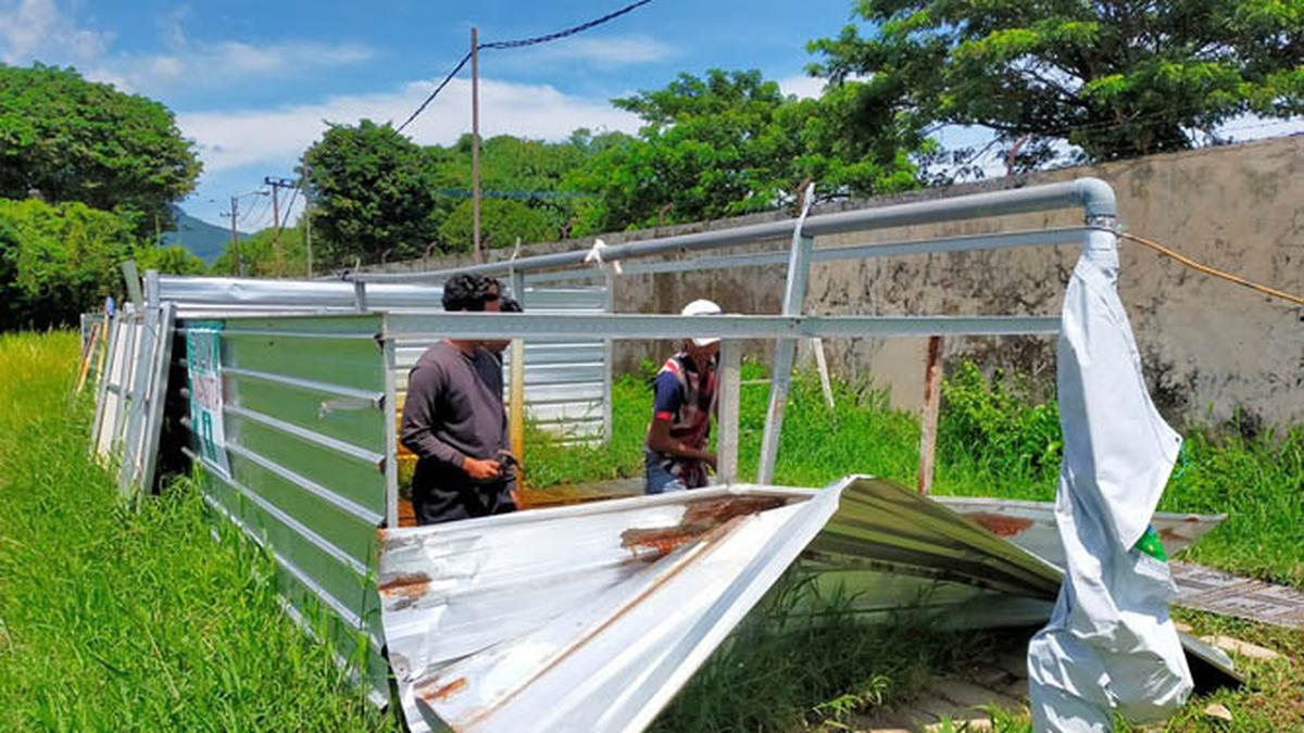 Disebut Jadi Tempat Pesta Seks Gay Bilik Mandi Wisata Air Panas Di