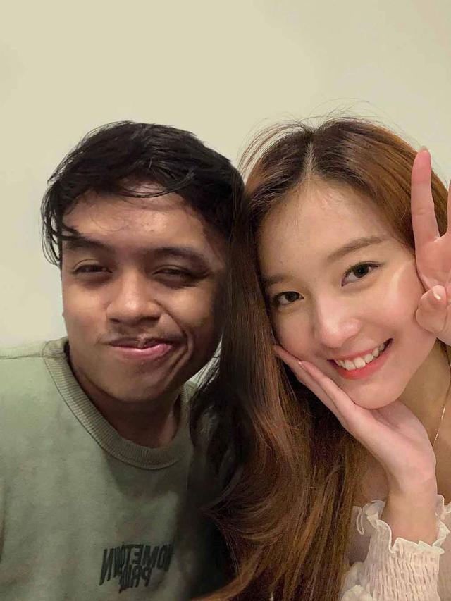 Editan Foto Selfie Bareng Artis Cewek Ini Halu Banget Bikin Ngakak Hot Liputan