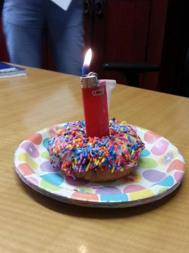 Hadiah Ulang Tahun Low Budget Ini Kocak Bikin Tepuk Jidat Hot Liputan