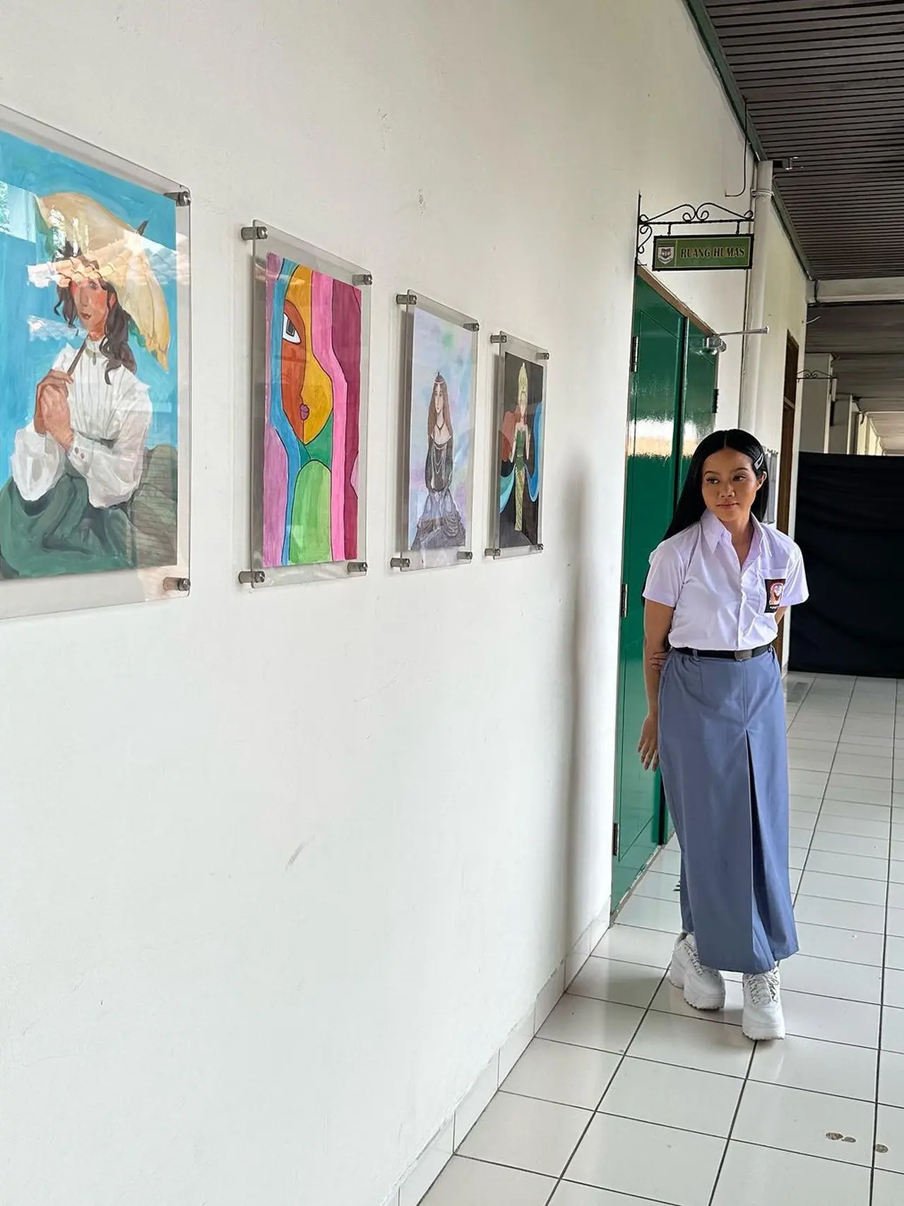 Kenang Masa Sekolah Ini Potret Yura Yunita Pakai Seragam Sma Hot Liputan