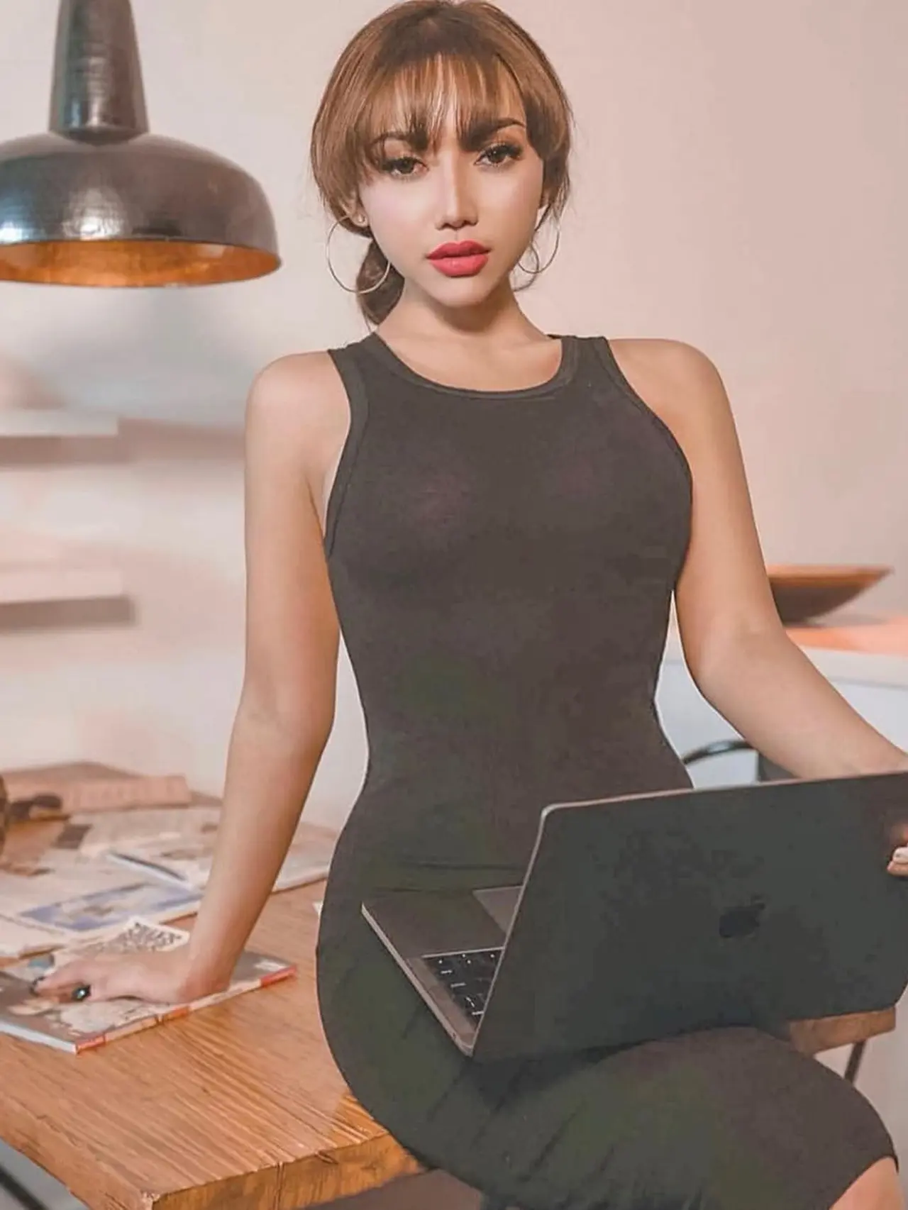 Potret Messya Iskandar Model Seksi Yang Tolak Tes Urine Saat Di Bali Hot Liputan