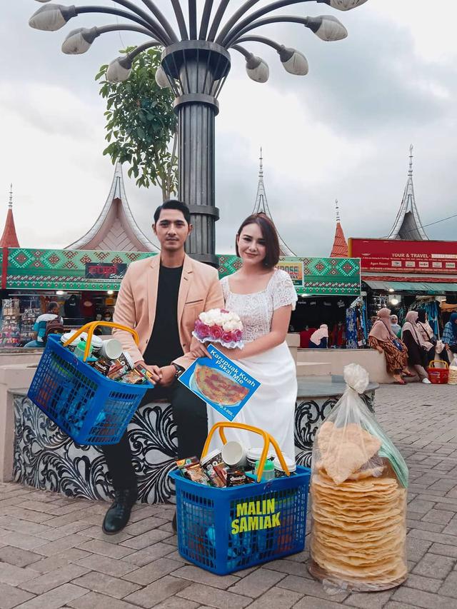 Editan Foto Jika Artis Jualan Di Pasar Ini Bikin Ngakak Hot Liputan