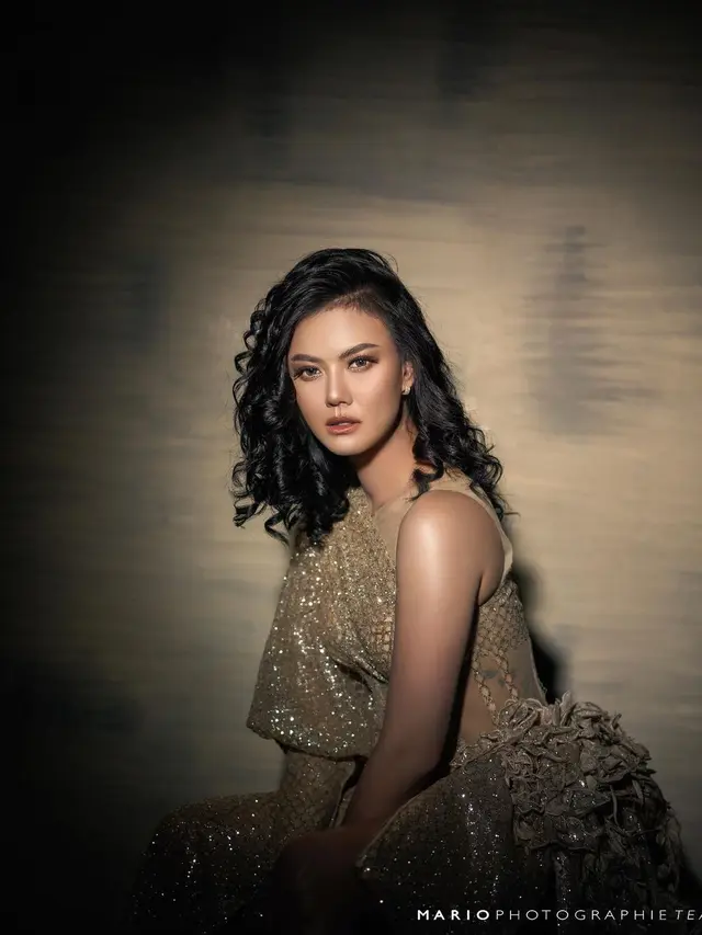 Gaya Rambut Nita Gunawan Yang Paling Curi Perhatian Ada Yang Mirip Chun Li Hot Liputan