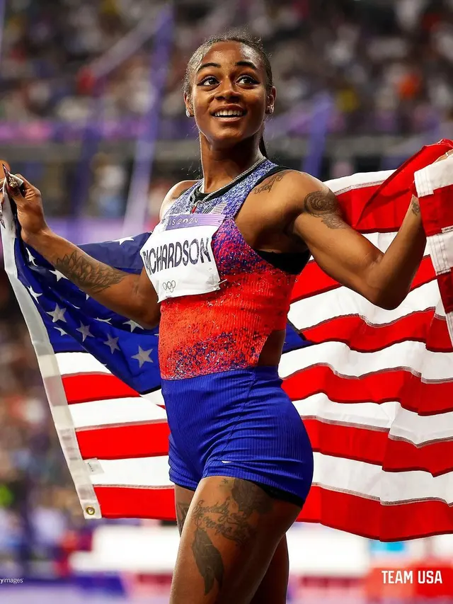 6 Gaya Pelari AS Sha’Carri Raih Medali Perak di Olimpiade Paris 2024, Tetap Slay Pakai Nail Art