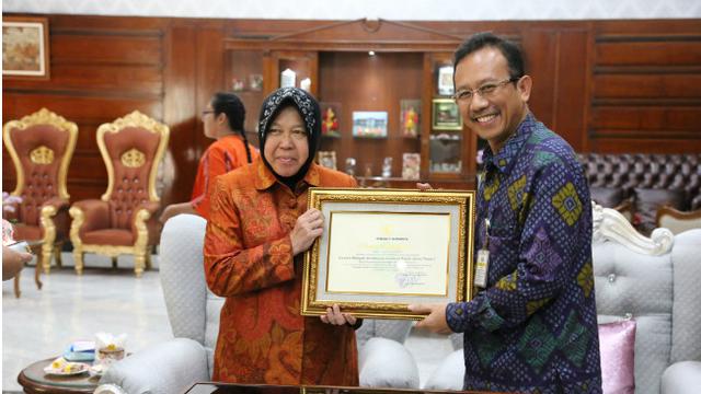 Wali Kota Risma 'Kejar Setoran' Usai Keluar Rumah Sakit