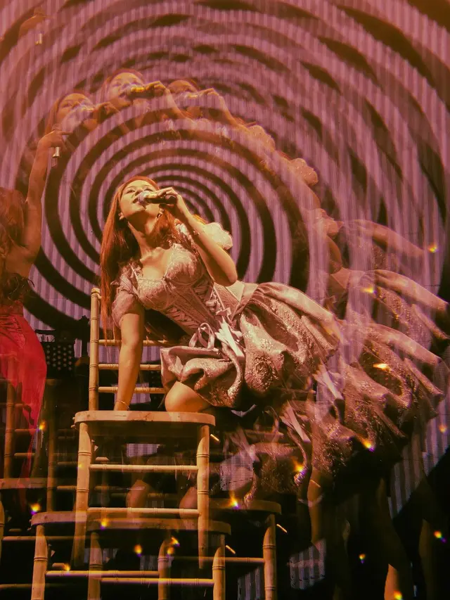 6 Gaya Balletcore ala Nadin Amizah saat Manggung Bareng Marion Jola, Super Aesthetic!