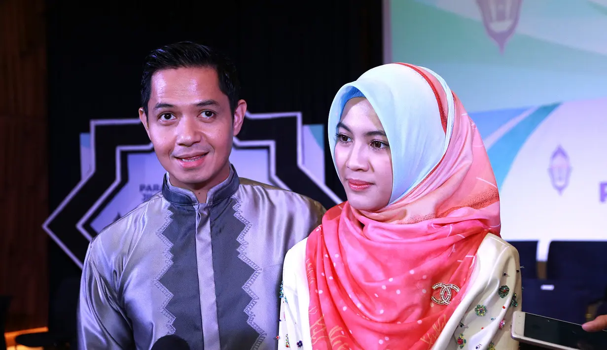 Dude Harlino dan Alyssa Soebandono