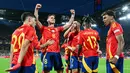 Gelandang Spanyol, Fabian Ruiz merayakan golnya saat pertandingan babak 16 besar Euro 2024 melawan Georgia di Stadion Rhein Energie, Cologne pada 30 Juni 2024 atau Senin (1/7/2024) dini hari WIB. (Alberto PIZZOLI/AFP)