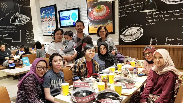 Jane Shalimar Meninggal Dunia, Ini 7 Potret Kenangannya Bersama Anak dan Keluarga
