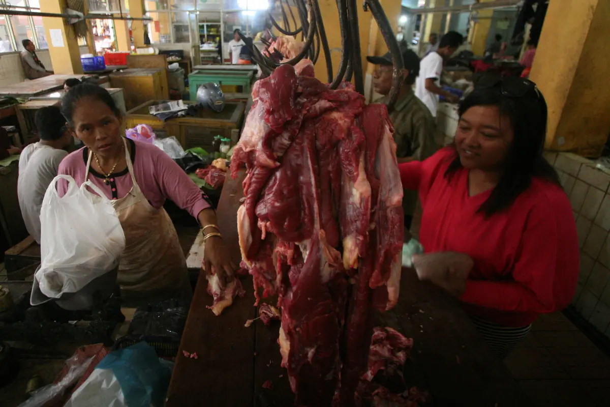 20160609-Hari Keempat Puasa, Harga Daging Sapi di Jogja Tembus Rp120 Ribu/Kg-Pasar Beringharjo