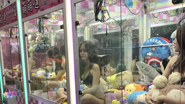 Mesin Capit Berisikan Wanita Berbikini, Perusahaan Dapat Kecaman