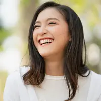 Ilustrasi wanita yang memiliki gigi sehat. (Dok. Shutterstock)