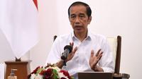 Di Istana Merdeka Jakarta, Selasa (6/4/2021), Presiden Joko Widodo (Jokowi) memberikan arahan terkait penanganan bencana Nusa Tenggara Timur (NTT) dan Nusa Tenggara Barat (NTB) akibat Siklon Tropis Seroja. (Biro Pers Sekretariat Presiden)