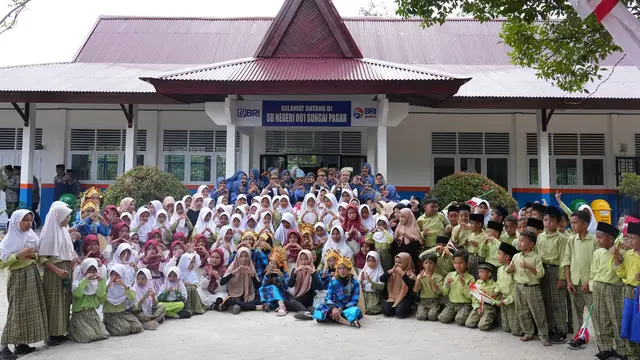 Program ‘BRI Peduli Ini Sekolahku’ Bantu Renovasi SDN 001 Sungai Pagar Riau Demi Dorong Kualitas Pendidikan dan SDM Unggul