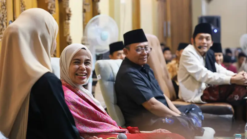 Istri Capres 2024 Ganjar Pranowo, Siti Atikoh Supriyanti