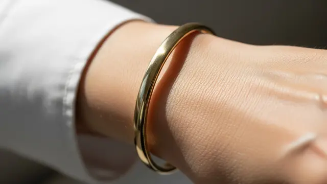 Gelang Emas Polos Klasik