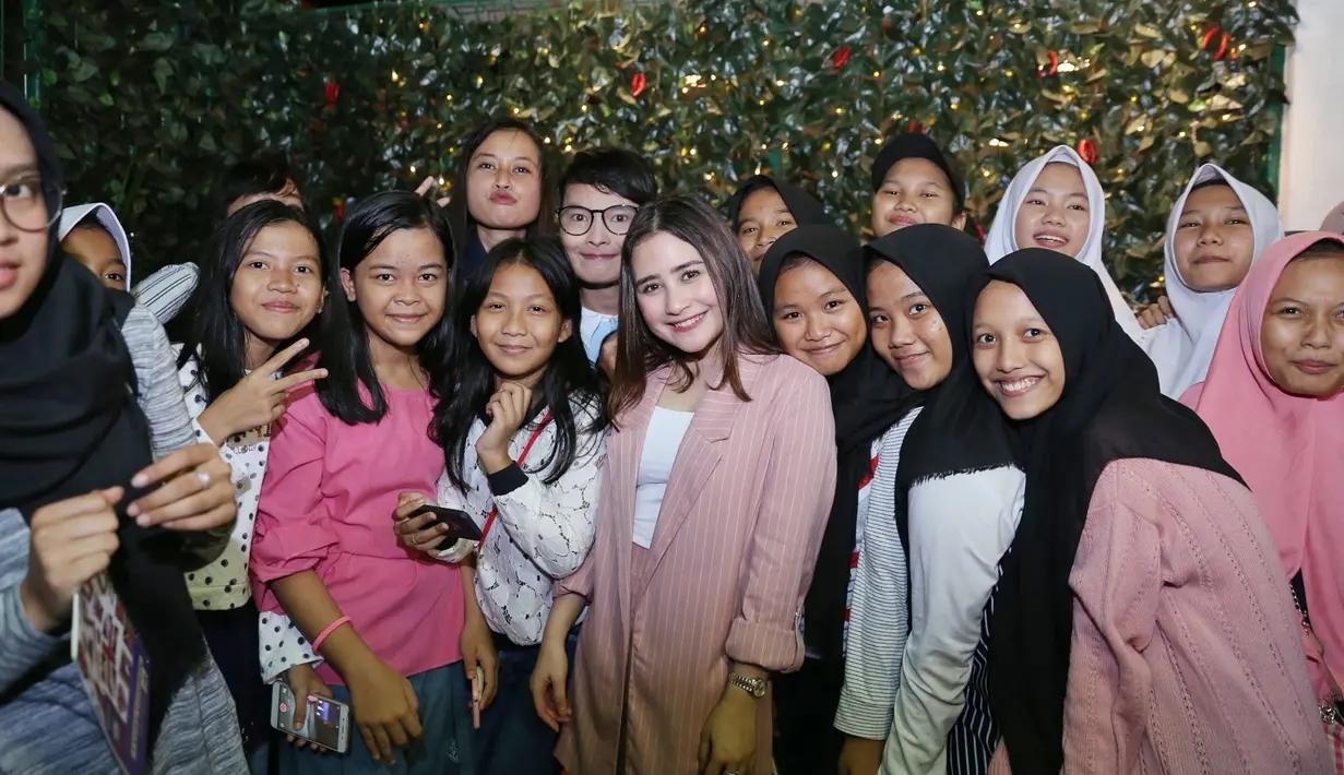 Prilly Latuconsina