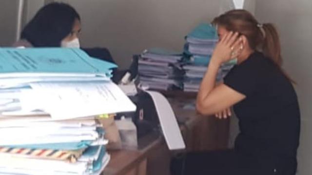 Tersangka penjual bayi