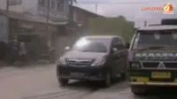 [VIDEO] Ngawi `Diguyur` Abu Vulkanik Merapi, Warung Makan Tutup