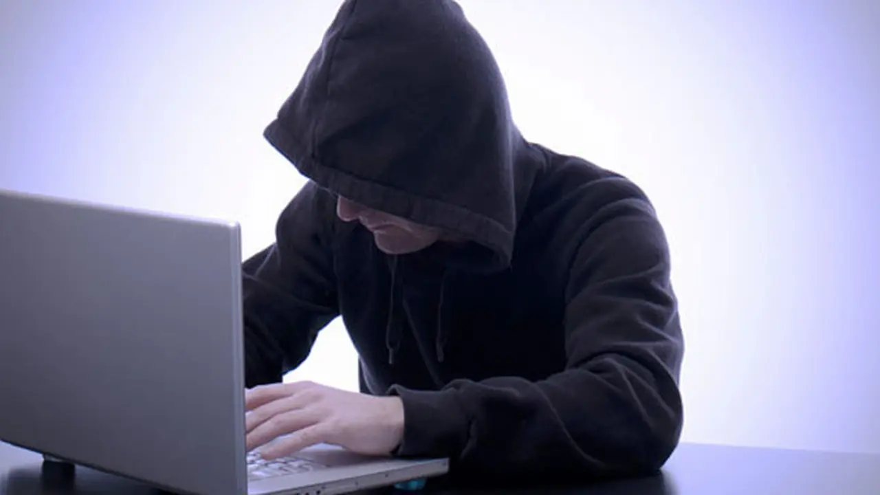spy-intellegent-131118b.jpg