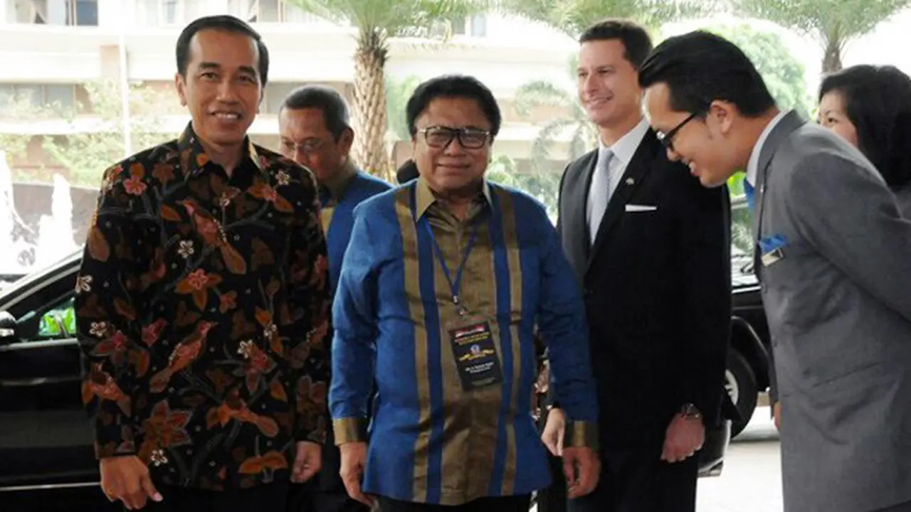 Senior Hipmi dan Hipmi akan mengadakan diskusi-diskusi dan memberikan kontribusi pada pemerintah.