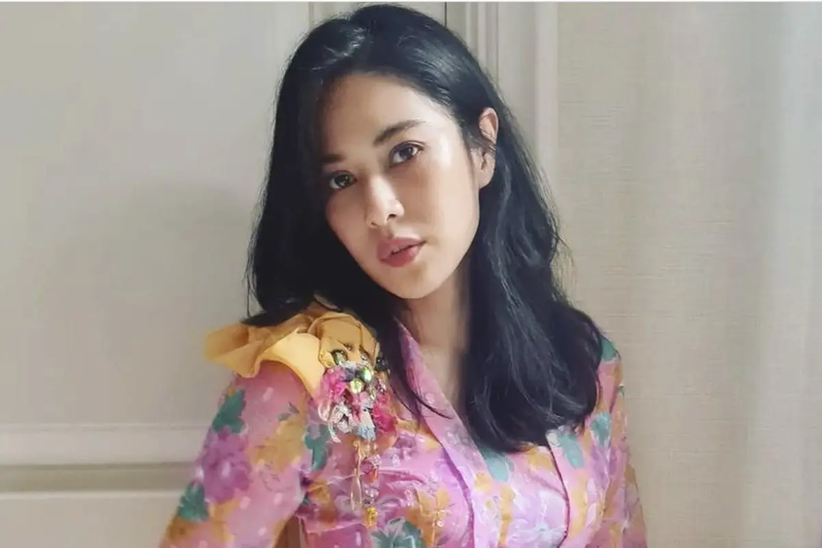 Inspirasi OOTD Serba Pink Cocok untuk Valentine