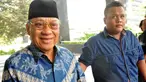 Politisi Partai Demokrat, Mahyuddin, tiba di Gedung KPK, Jakarta, Rabu (5/11/2014). (Liputan6.com/Miftahul Hayat) 