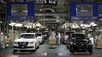 Buntut penghentian produksi sementara, konsumen Toyota di Jepang harus rela inden lebih lama. 