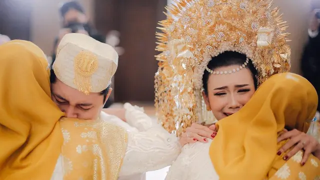 Imaz Fitria resmi menikah dengan Reza Dias Kurniawan. (Foto: Fatahillah Ginting Photography dari Instagram @imazfitria)
