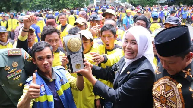 Lautan Sampah di Pemukiman Kumuh Kota Palembang Peraih Adipura