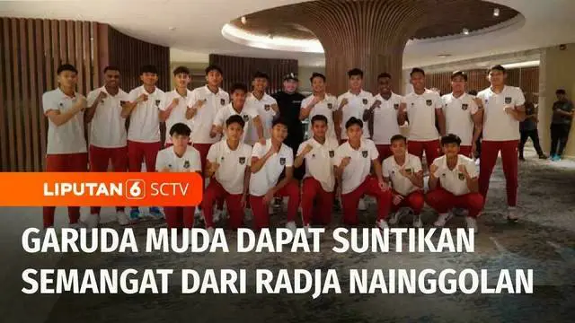 Menjelang melawan Panama, Timnas Indonesia U-17 mendapat suntikan semangat dari mantan pemain Inter Milan berdarah Indonesia, Radja Nainggolan. Saat bertemu pemain Timnas Indonesia U-17, Radja meminta agar para pemain mengeluarkan seluruh kemampuan m...