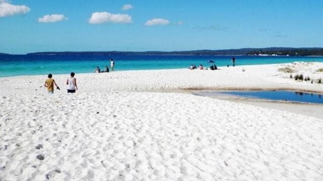 wisata pantai lampung