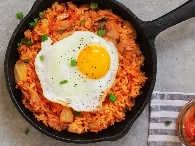 Resep Nasi Goreng Kimchi Tuna 3 Bahan Sederhana Lifestyle Fimela Com