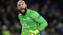 Tim Howard yang telah pensiun pada Desember 2020 bersama Memphis 901 di MLS, total mengoleksi 16 kartu kuning selama bermain di Premier League. Di Premier League ia total bermain dalam 399 laga hanya bersama dua klub saja, Manchester United dan Everton dengan catatan 133 kali clean sheet. (AFP/Oli Scarff)
