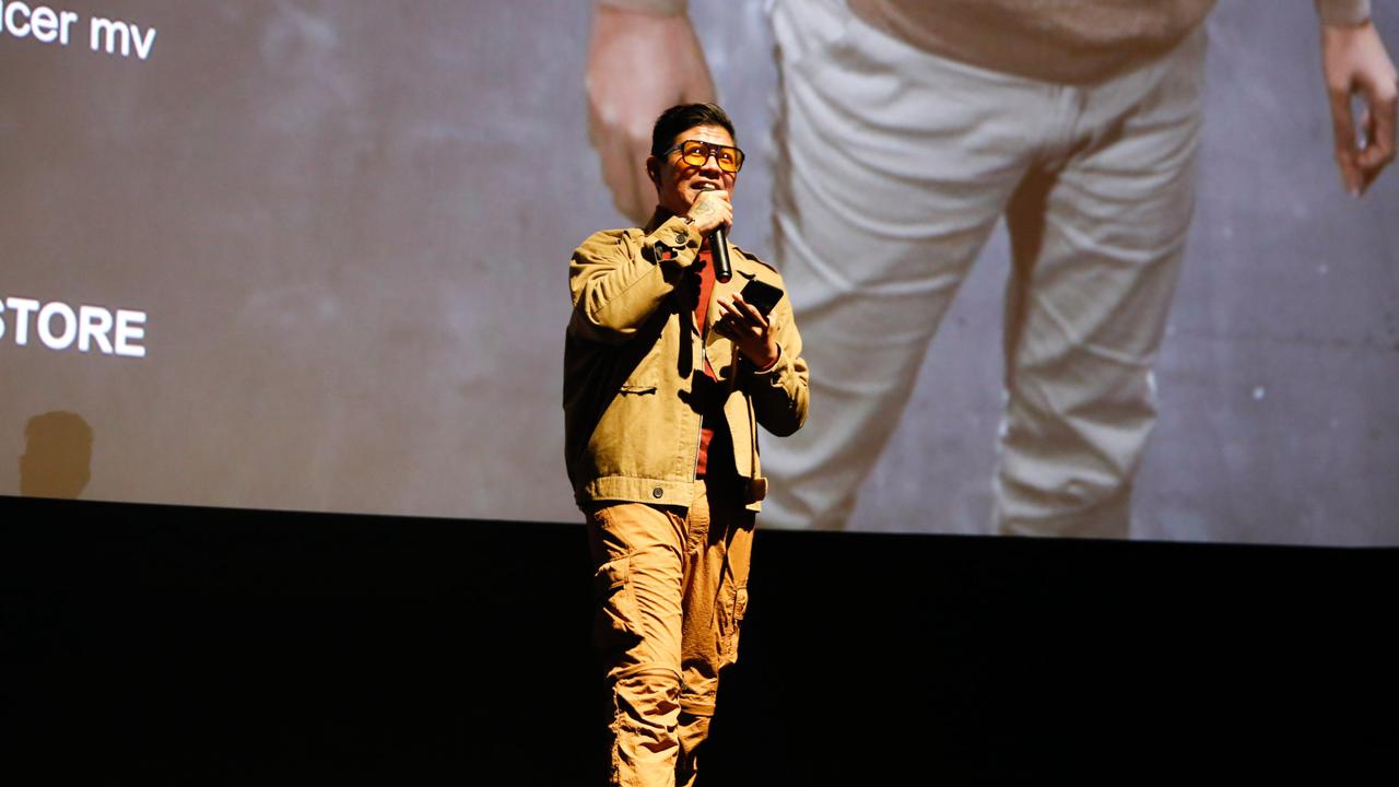 Andika Kangen Band saat menyanyikan lagu Terhukum Rindu