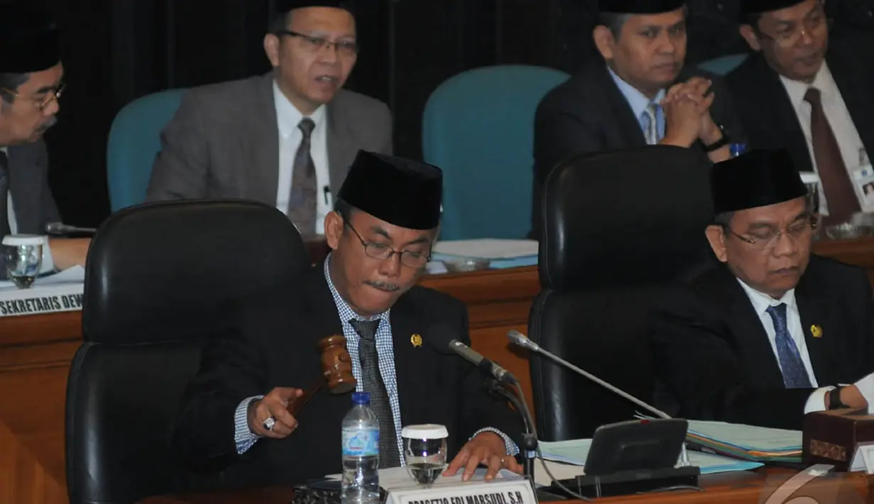 Meski disetujui lima fraksi yang merupakan anggota Koalisi Merah Putih memberikan beberapa catatan tajam, Jakarta, Senin, (6/10/2014) (Liputan6.com/Herman Zakharia)