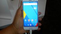 Hands on smartphone ZUK Z1. (Agustinus M Damar/Liputan6.com)