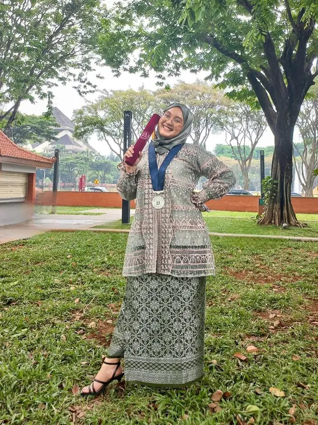 6 Potret Oriza Violinar Anak Harry Kahitna yang Tangannya Diamputasi, Banjir Semangat