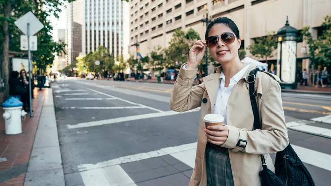 perempuan dan november introvert