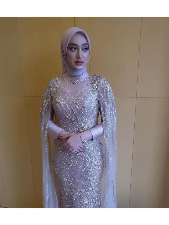 7 Potret Kekasih Sule di Resepsi Pernikahan Rizky Febian dan Mahalini, Menawan