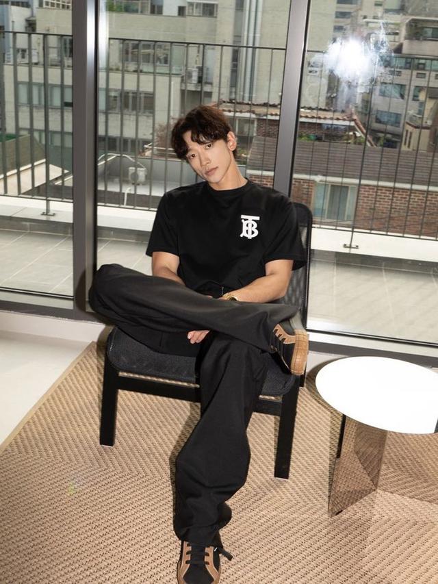 Rain. (Instagram/ rain_oppa)