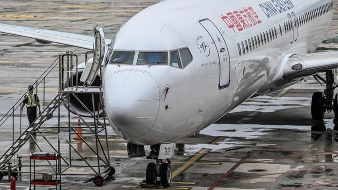 Pesawat China Eastern Airlines