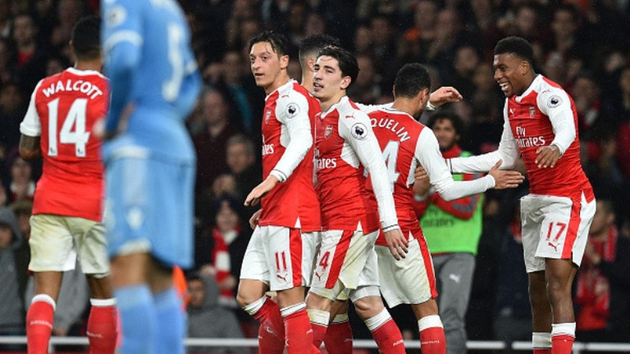 arsenal vs stoke city
