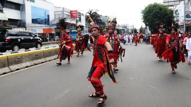 Atraksi Tatung Meriahkan Perayaan Cap Go Meh di Petojo