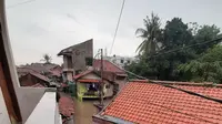 Banjir setinggi 2,5 meter merendam sejumlah rumah di Jalan Condet Raya, Jakarta Timur. (Twitter TMC Polda Metro Jaya)