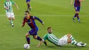 Kemenangan ini membawa Barcelona naik ke peringkat dua sekaligus menggusur Real Madrid pada klasemen sementara La Liga dengan 43 poin. (AP Photo/Miguel Morenatti)
