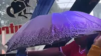 Peribahasa Baru, Sedia Payung Sebelum Naik Bus saat Musim Hujan (TikTok @introvert.women)