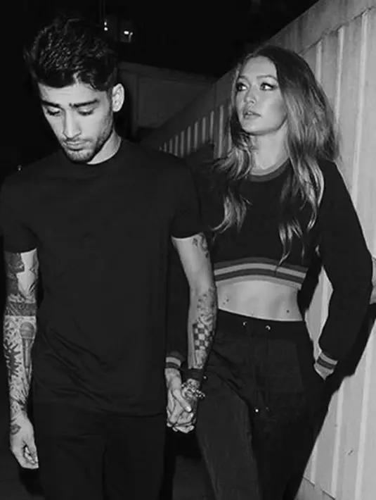 Melansir Hollywoodlife, Zayn dan Gigi disebut sebagai pasangan yang paling fashionable di New York. Di tuliskan di dalamnya, tak akan terlihat pasangan yang selalu stylish ketika melenggang di mall sambil bergandengan tangan. (Instagram/zaynmalik)