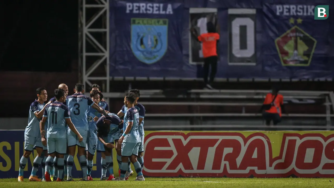 Foto: Derbi Jatim, Gol Tunggal Malik Risaldi Bawa Persela Bekuk Persik di BRI Liga 1