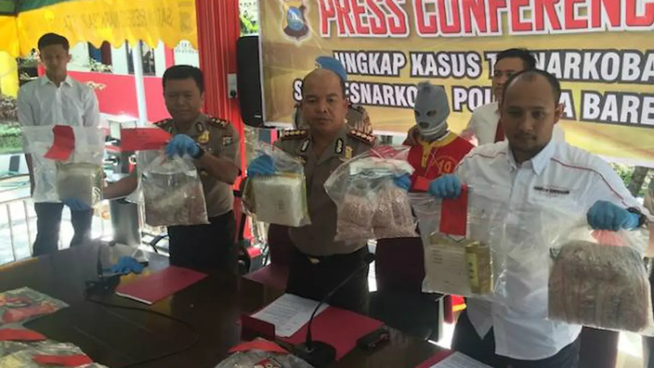 Penyelundupan Puluhan Ribu Ekstasi di Batam